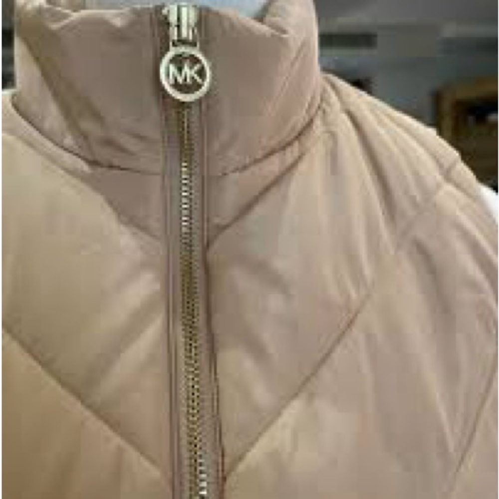 Michael Kors Women's Beige Puffer vest